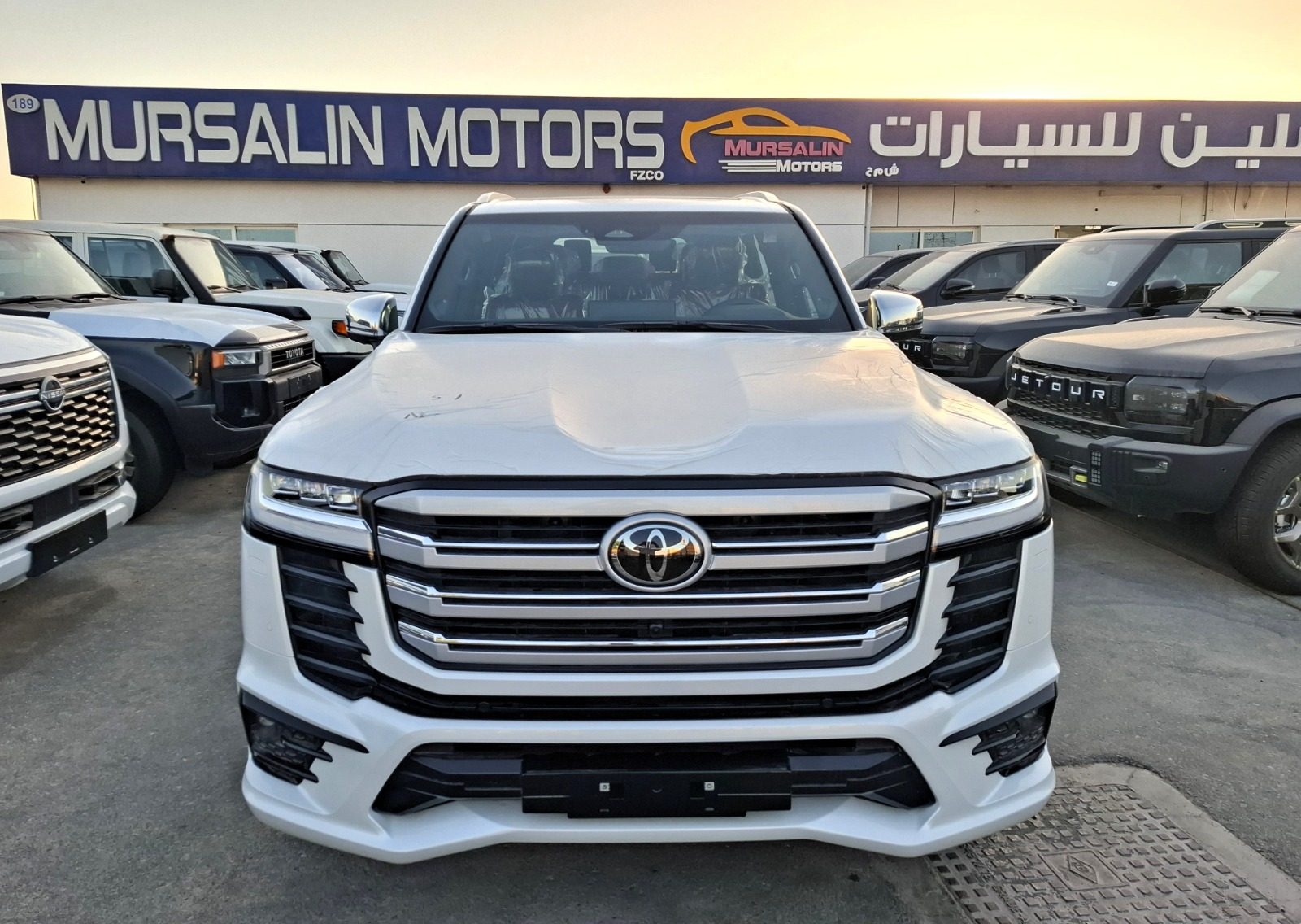 Toyota Landcruiser VXR 3.5L 2026 TT White Inside Red Petrol Bahrain Spec