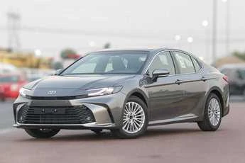 Toyota Camry LE 2.5L Hybrid 2025 Metal Black