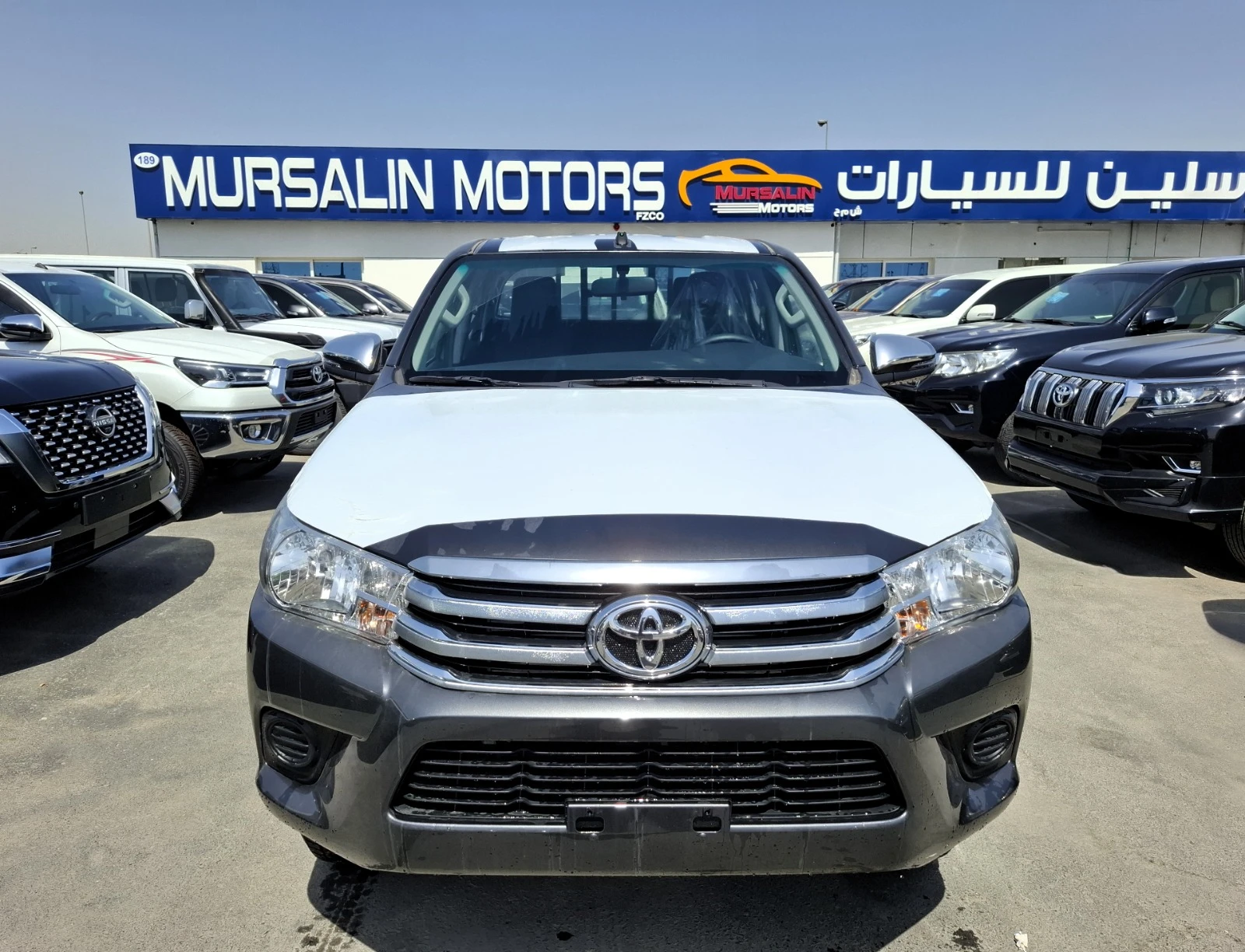 Toyota Hilux 2.4L 2025 DC MT Grey Diesel Basic