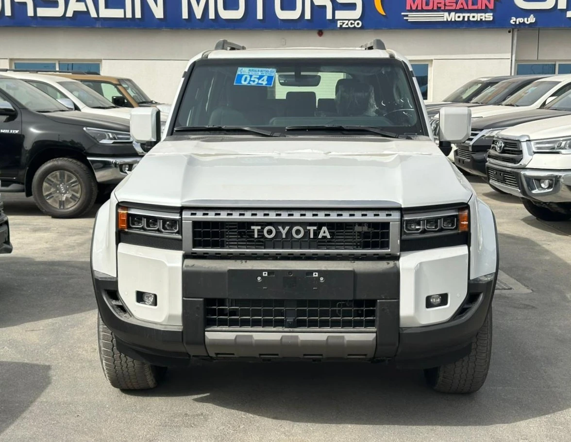 Toyota Prado 2.4l Pet Adventure 2025 GCC