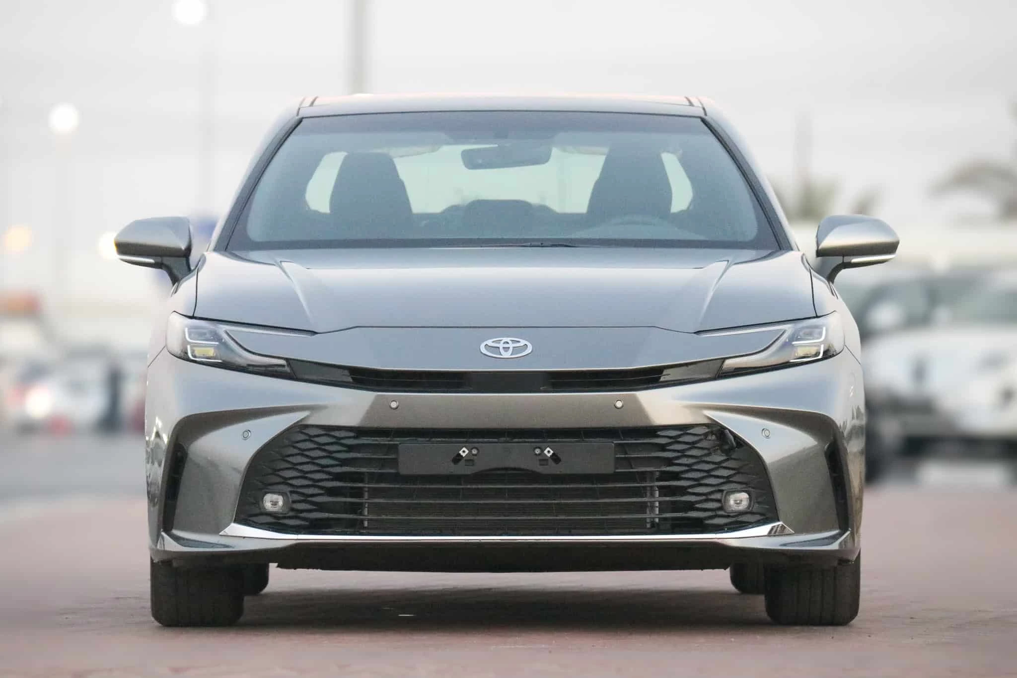Toyota Camry LE 2.5L Hybrid 2025 Metal Black